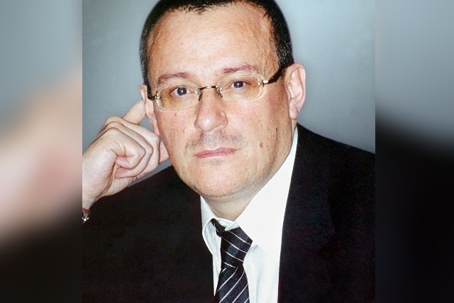 Как "личная гвардия" Путина построилась на Рублевке