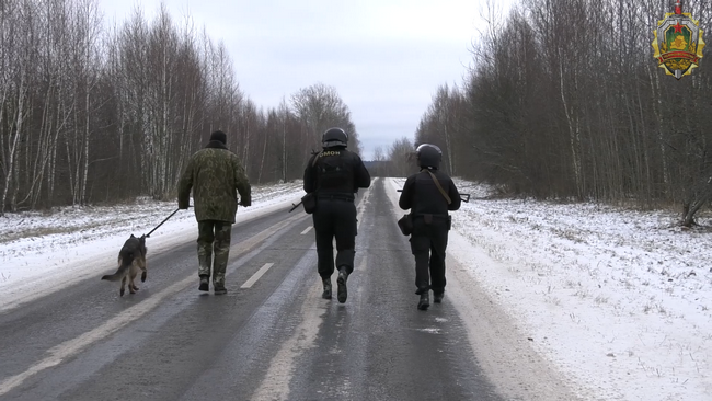 Стрелок с оружием, который покушался на жителя соседней деревни, задержан Стрелок с оружием, который покушался на жителя соседней деревни, задержан