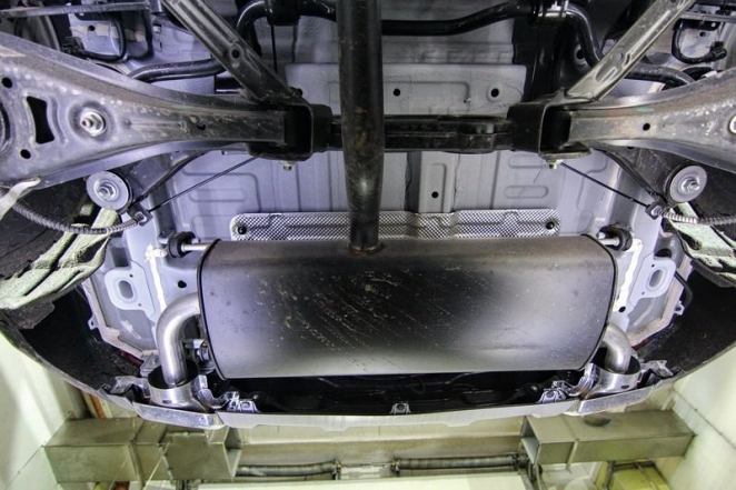 "Говорили, кузов оцинкован". Какой антикоррозийной защитой порадует Geely Atlas