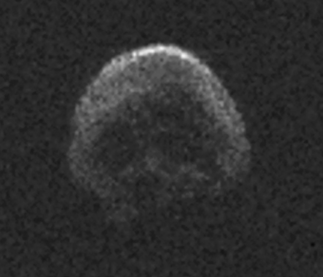 "Комета смерти": ночью к Земле подлетел астероид в форме черепа