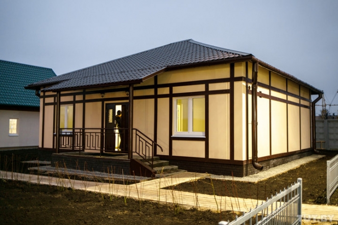 От 350 до 650 долларов за метр: правительству показали коттеджи для индустриального строительства