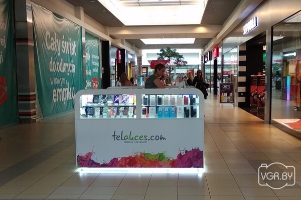 "Деньги тратишь, а они не заканчиваются": чем "закупы" в Польше отличаются от шопинга в Украине