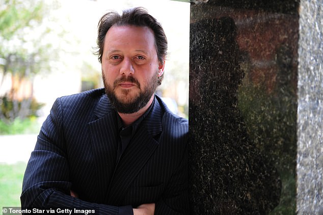 Профессор из Канады 10 лет пьянствовал без перерыва по всему миру, чтобы найти лучшее средство от похмелья