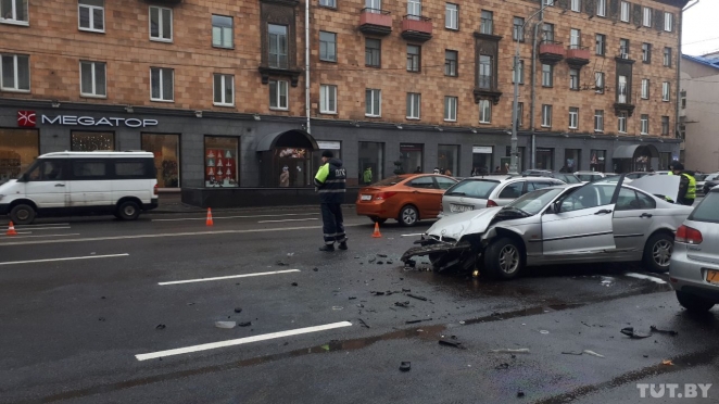 На улице Московской серьезная авария: есть пострадавшие