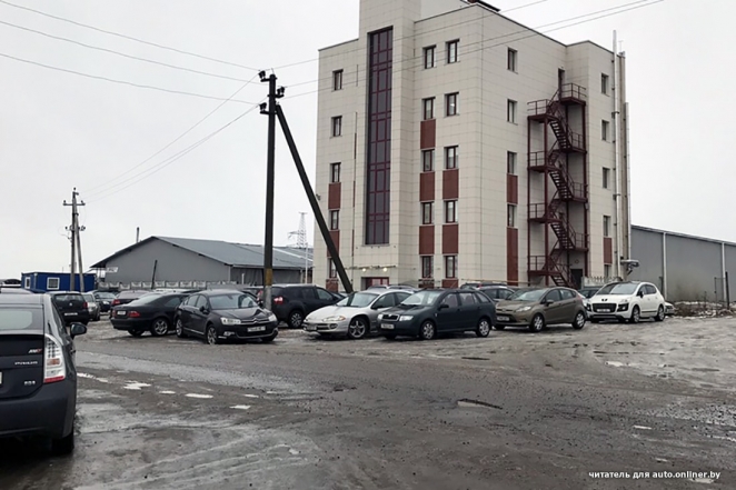 Под Минском кто-то ведет партизанскую войну с автомобилистами