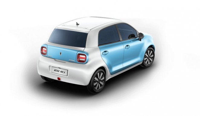 Цена — чуть меньше 9 тысяч долларов: Great Wall начала продажи миниатюрного электрокара Ora R1