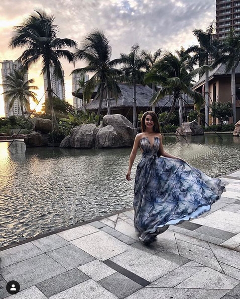 За что Лукашенко наградил коловшую для него дрова "Мисс Беларусь"? За что Лукашенко наградил коловшую для него дрова "Мисс Беларусь"?