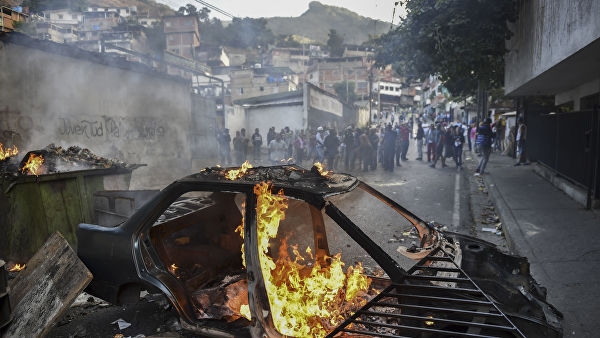 Белоруска в Каракасе: "Люди очень устали и ничего не боятся"