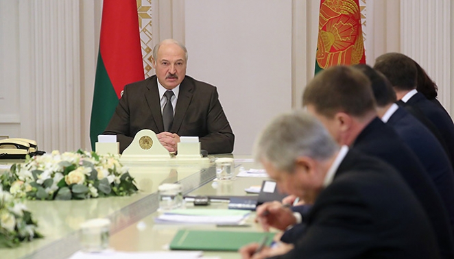 "Никто никого не наклонит". Лукашенко обнародовал свой ответ Путину