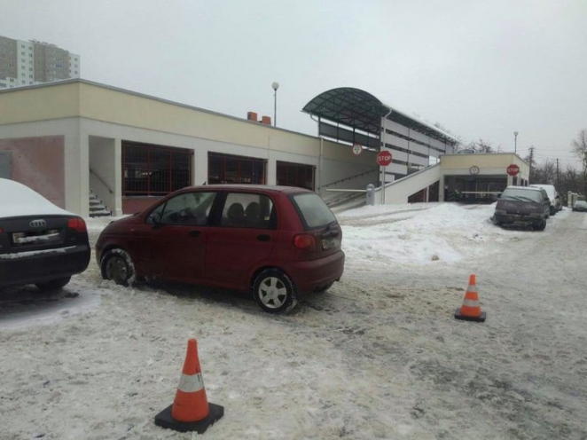 В Минске легковушка сбила 4-летнего ребенка, который вышел из-за припаркованного авто