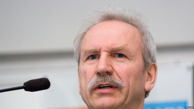 Станет ли Лукашенко ездить за зарплатой в Москву?