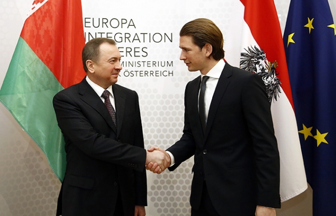 Почему австрийского канцлера Курца так тянет к Лукашенко?