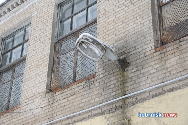 Конфликт на бобруйском предприятии: зарплата меньше минималки, а уволиться трудно