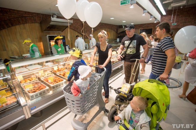 "Сдирают деньги". Ипэшники пожаловались властям на новые "поборы"