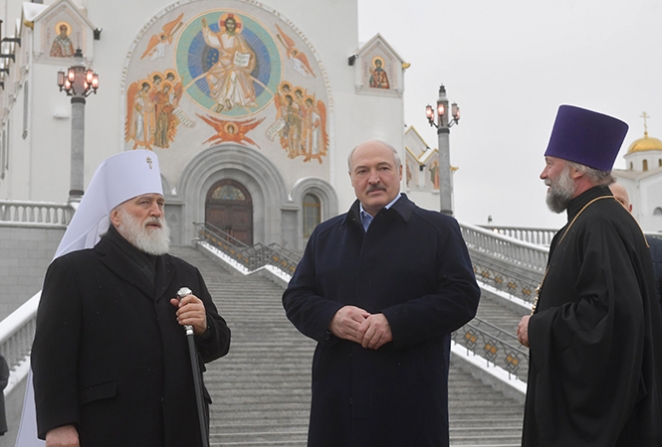 "Личный духовник Лукашенко" прибирает к рукам власть в БПЦ?