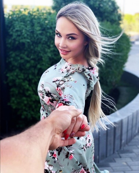 Дарья Пынзарь заявила, что ей надоел фотошоп, и выложила фото без обработки