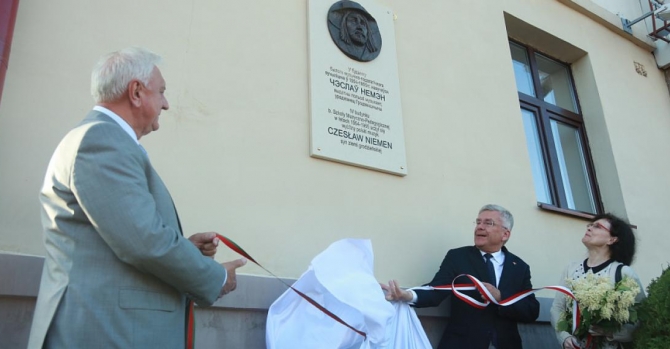 Czesław Niemen’s memorial plaque installed in Hrodna