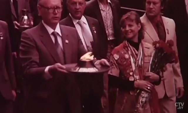 "Всунул, вода выкипела, ведро прогорело и начал плавиться бетон"