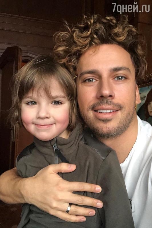 "Теперь все ясно!" Стало известно, на кого похож сын Максима Галкина и Аллы Пугачевой