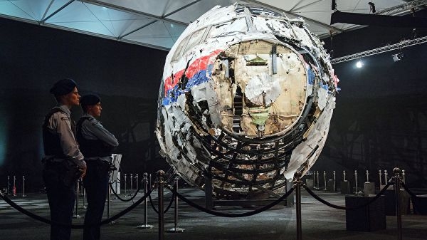 Провал стратегии Кремля "девушка и масло" в Малайзии