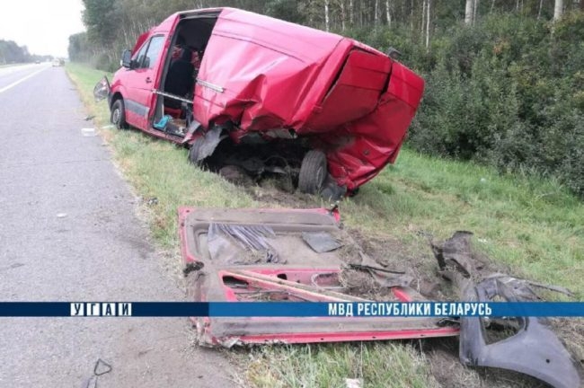 Так выглядит российский 500-й "Mercedes" после ДТП под Смолевичами