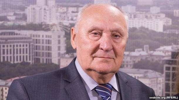 "Это несолидно". Лукашенко покритиковали за подарки Трампу и его советнику