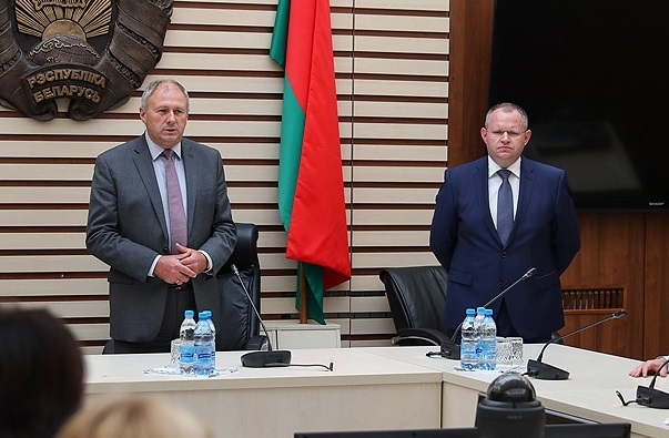 У главного финансиста необычные отношения с руководством: с президентом недопонимание, а с премьером дружит