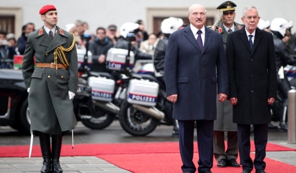 Прорвало: Лукашенко стал посещать европейские города. Теперь понятно, почему он опасался туда ехать