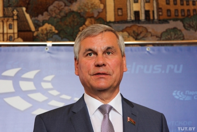 "Для тех, кому за 70". Самые влиятельные белорусские чиновники, не желающие уходить на пенсию