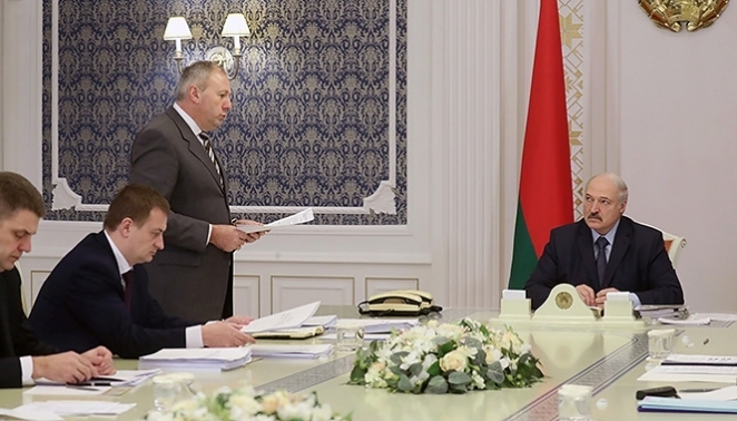 Почему Лукашенко соглашается на предложения Румаса только по большим праздникам?