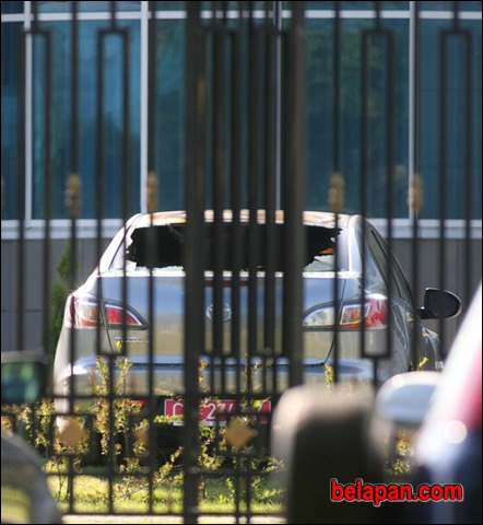 Были и взрывы, и выстрелы. 7 случаев, когда на посольстве РФ в Минске вымещали гнев