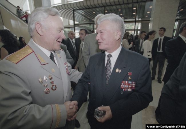 Как закалялась шваль. КГБ, измайловская братва и путинизм