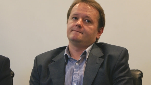 "А если объявят чрезвычайную ситуацию?" За кем останется победа – Лукашенко или коронавирусом?