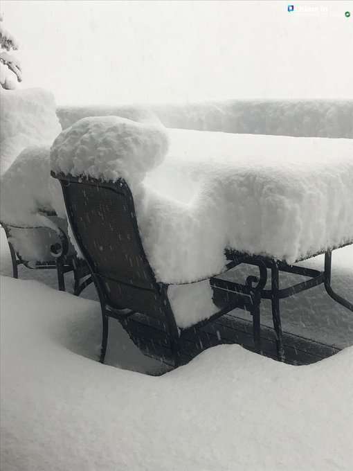 В США разверзлись хляби небесные: пожар, снегопад, наводнения