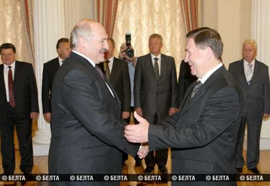 «Мне мороженое нельзя». Как Лукашенко борется с лишним весом