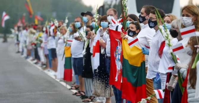 Lithuanians Form 'Freedom Way' Human Chain In Solidarity With Belarus Opposition