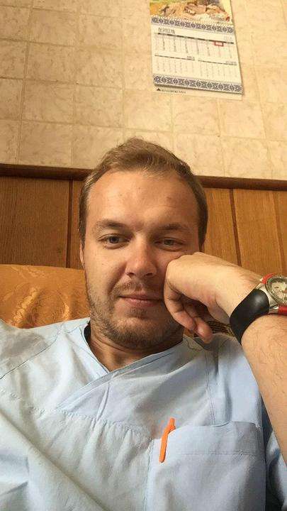 Врача-уролога задержали 2 сентября — с Окрестина увезли в больницу с переломом позвонков, ушибами, ЧМТ