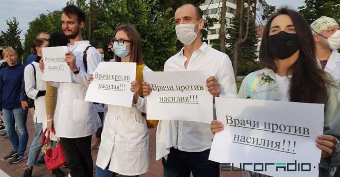 Belarusian doctors threaten with mass resignation