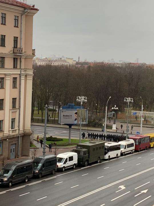 «Нет — концлагерю в Беларуси». Тысячи пенсионеров прорвались Маршем в заблокированный центр Минска