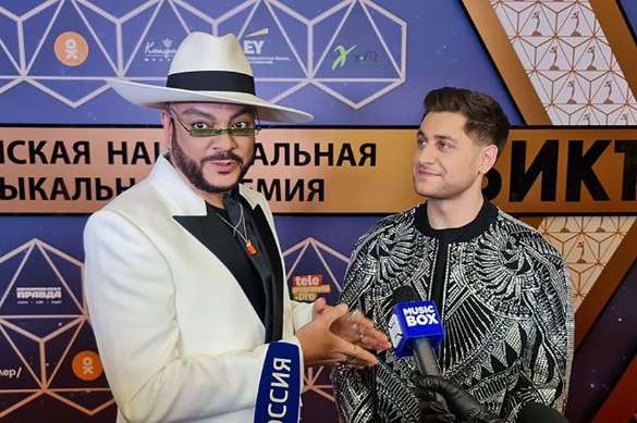 «Буду крестным!»: Киркоров о беременности Бузовой от Манукяна