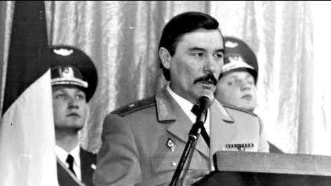 Грохот падающего «скелета»: Гаага все ближе