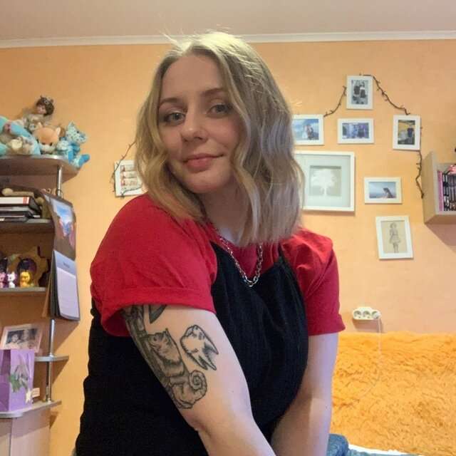 «Большей ша**вой никому не стать». Минчанку будут судить за оскорбление Ермошиной в дворовом чате