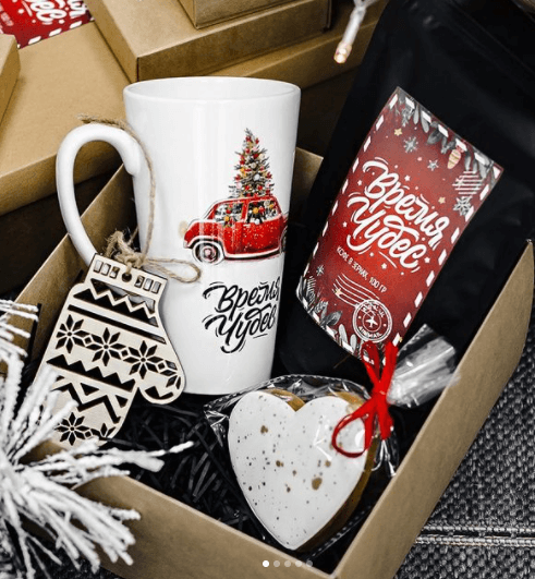 «Вице-мэр пожаловался, что видел незарегистрированную символику». На магазин сувениров в Лиде обрушились проверки