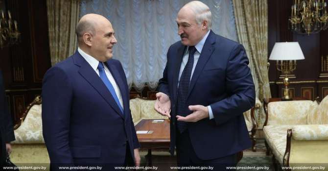 Лукашенко анонсировал встречу с Путиным после обращения президента России в парламенту