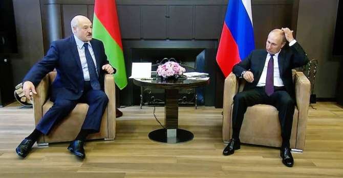 Puppeteer or friend? What Lukashenka says before and after meeting with Putin