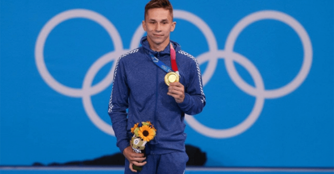 Олимпийский чемпион Литвинович: сломал сам себе челюсть коленом