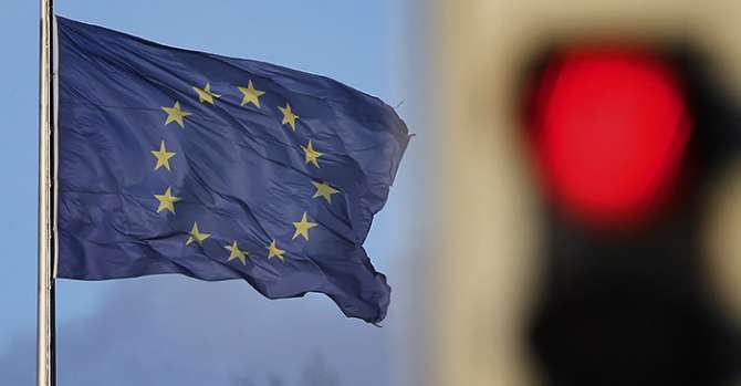 «ЕС готов отказаться от хирургически выверенных санкций и лупить по площадям»