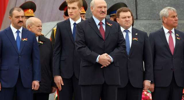 «Если большинство проголосовавших будет за новую Конституцию, то Лукашенко будет править Беларусью пожизненно»