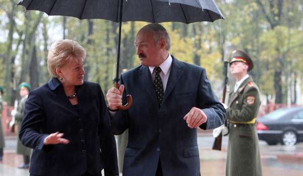 Как Лукашенко радовался «разрушению стен с Европой»