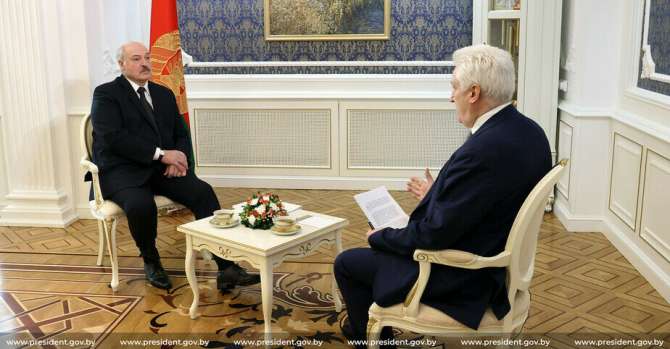 Лукашенко хочет возглавить ВНС и передать этому органу важнейшие полномочия